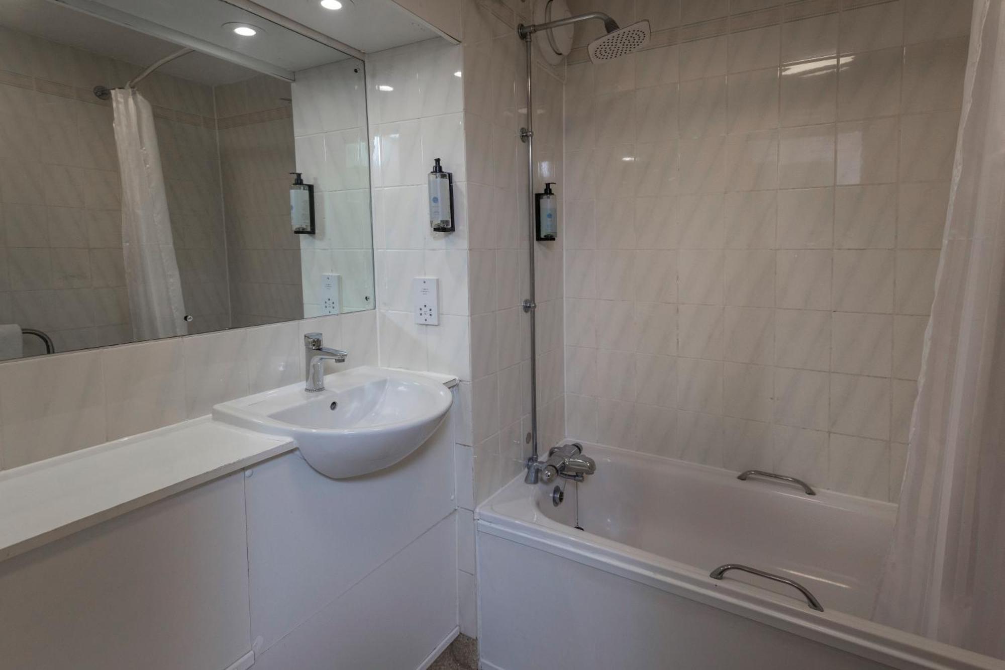 Casa Mere Manchester Airport, Knutsford, Sure Collection By Best Western Εξωτερικό φωτογραφία