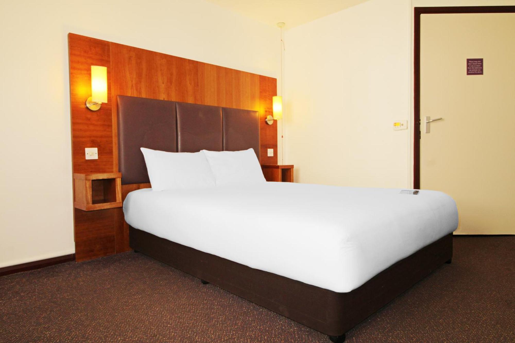 Casa Mere Manchester Airport, Knutsford, Sure Collection By Best Western Εξωτερικό φωτογραφία